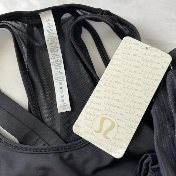 **SOLD***Lululemon Black Tough It Out Tank Sz 10 w/Attached Sports Bra - Picture 10 of 16